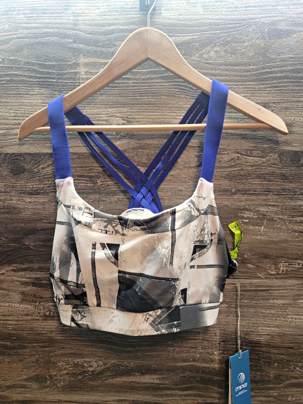 MPG Women's Sports Bra Size L Blue/White/Gray Marble Weave Back Pullover